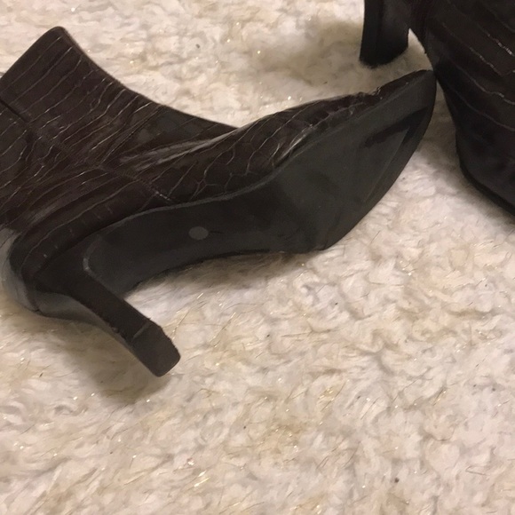 Leather Boots - Picture 7 of 8